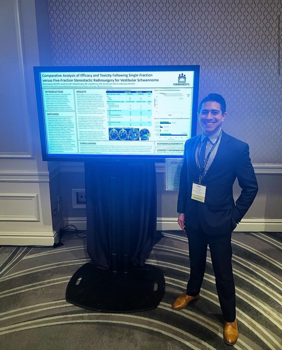 Dr. Danny Vazquez (PGY-5) discussing using 5-fraction #SRS for large #vestibularschwannoma at @the_RSS meeting #2024RSS @KPSCalResearch @KPResidencySCal @Brainlab #radonc