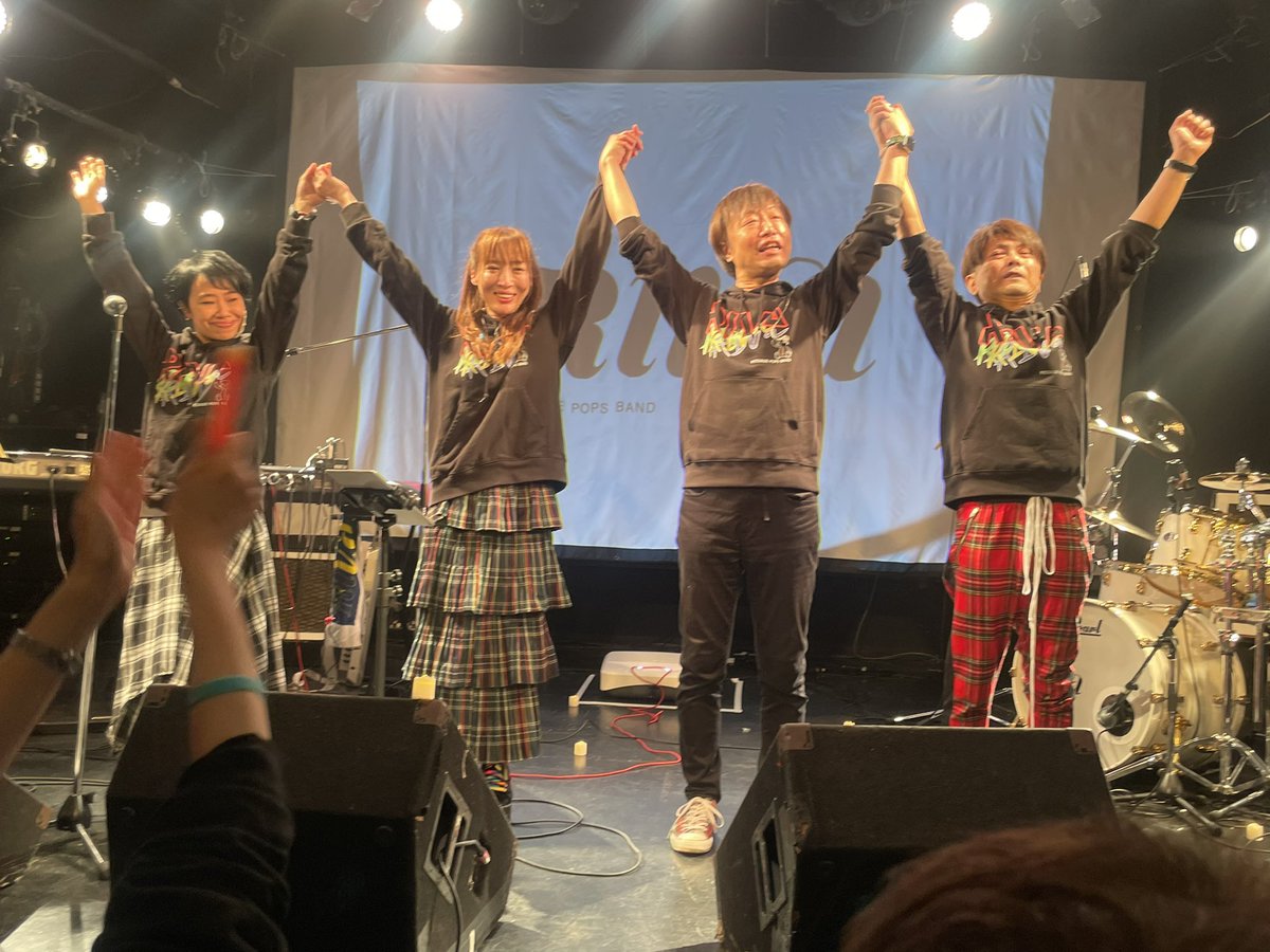 rinayg6's tweet photo. 🎼2024.3.21
RIVaのリーダーkenjiさんのお誕生日🎂
いつも素敵な音楽をありがとうございます✨
音楽以外にもライブやラジオでのトークも楽しませて頂いてます🙌
これからも応援しています✨ https://t.co/7QylB8qO7L