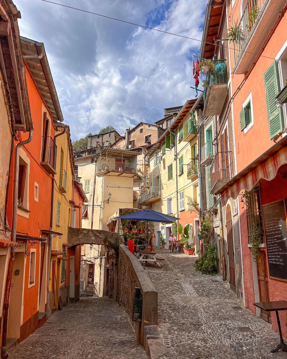 Saorge, cette commune aux allures de “village tibétain”, est devenue l’un des Plus Beaux Villages de France en 2023.👏🏻🇫🇷 👉🏻 Avez-vous déjà visité ce village ? 📸@‌cat06nice #MALC #france3 @FranceTV @France3Provence @CRT_RegionSud @AlpesMaritimes @VisitCotedazur @MeteoCotedAzur