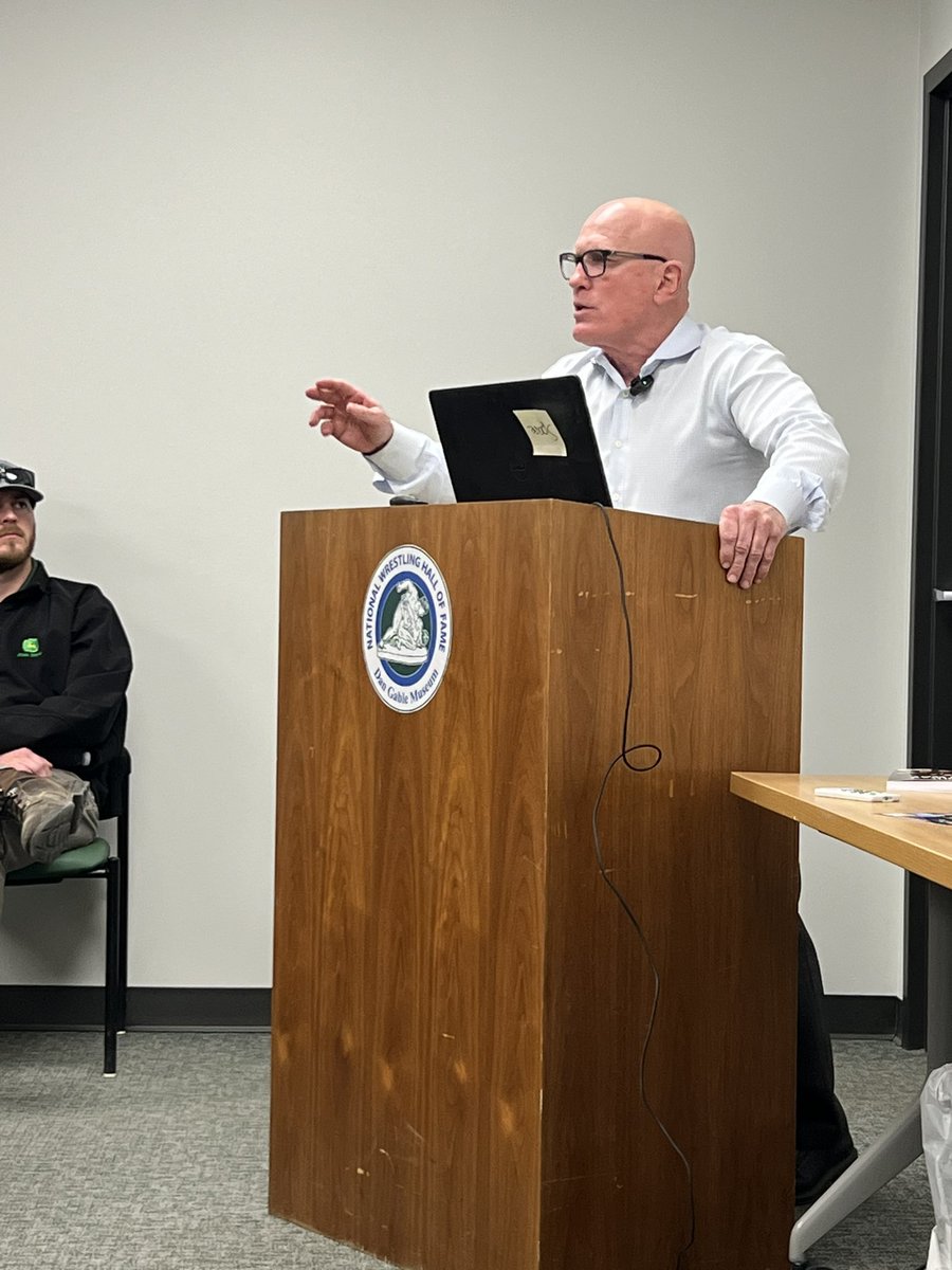 RedeniusC91's tweet image. Thanks to Coach Jim Miller for visiting Bodensteiner Implement this week to share his championship mindset Do It Anyway! @CoachMilboy Winning in Business and in Life