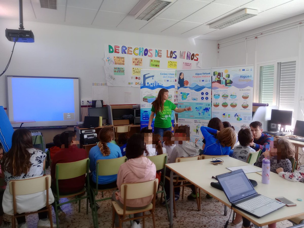 aeioLuz's tweet photo. Com no podia ser d'altra manera, al #Projecte5050 d'#Alcublas i #l'Eliana, aprofitem el Dia Mundial de l'Aigua 💧per parlar de canvi climàtic, petjada hídrica, aigua virtual i molt més. Malauradament NO tenim RES a celebrar, doncs estem vivint una fortíssima sequera 😞 https://t.co/C4668dJcQC