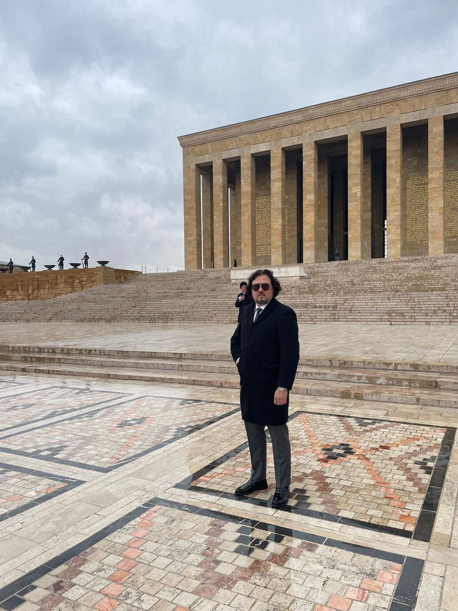 Önce Atamızı sonra sayın genel başkanımı ziyaret ettim.