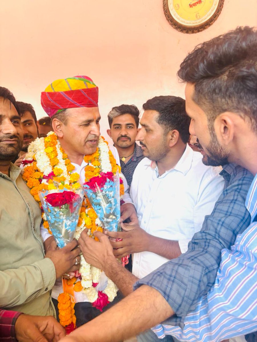 shrawangodara_'s tweet image. बाड़मेर जैसलमेर कांग्रेस प्रत्याशी श्री उम्मेदाराम जी बेनीवाल @UmmedaRamBaytu का स्वागत जोधपुर में।।