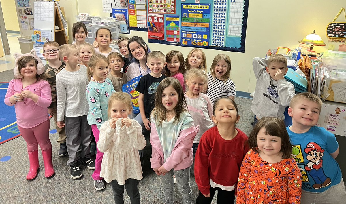 Mrs. Robinson tweet media