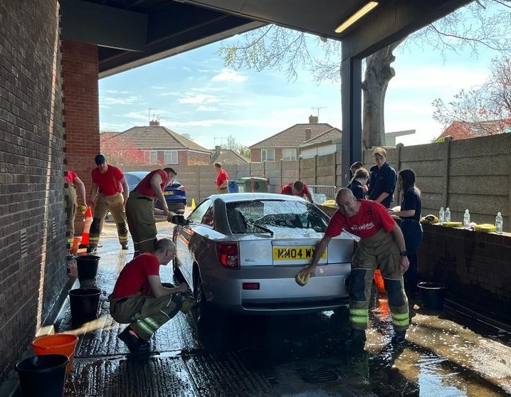 Our teams at Watton and Sprowston fire stations are holding charity car washes today. 🚗🧽🪣 Watton's will run from 10-4, raising money for @firefighters999, while Sprowston will have soapy sponges in hand from 10-2 for The Fire Fighter's Charity and @Brave_Futures. #Norfolk