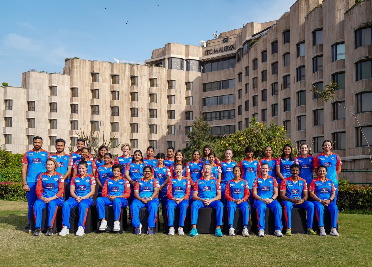 shikhashauny's tweet image. Because having friends is life’s greatest hack! #DCFamily #BlessedWithTheBest #BoodyGoodHumans