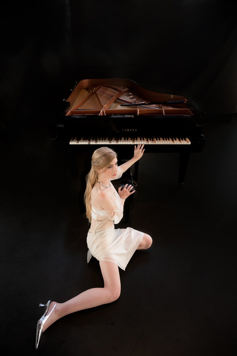 kelly moran tweet media