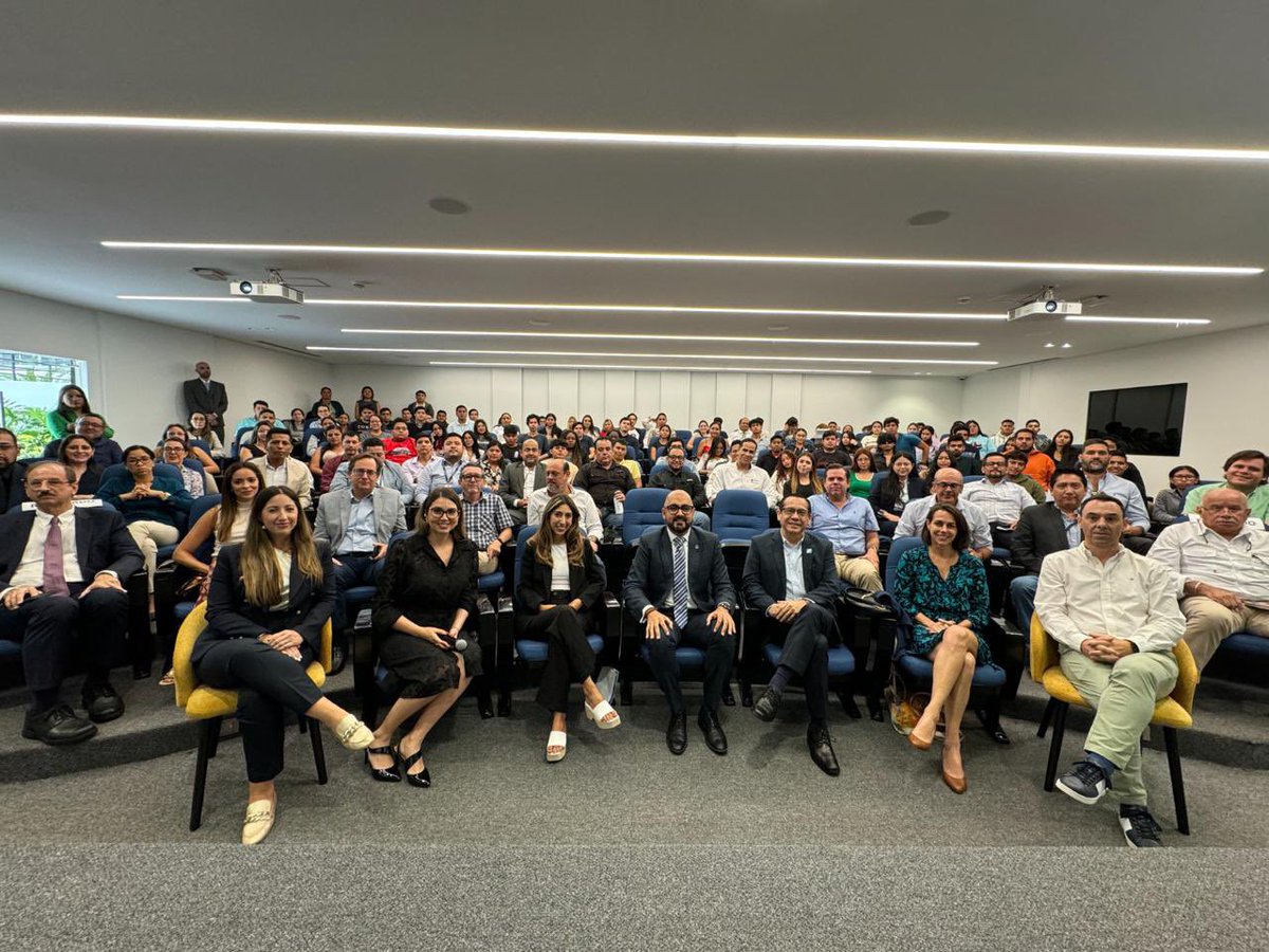 #DíaMundialDelAgua Realizamos el conversatorio Aguas y Ciudades: Desafíos, Oportunidades y Soluciones que tuvo como objetivo analizar políticas de gestión del #agua en #Guayaquil. Junto con @emapagye y la Universidad ECOTEC estamos comprometidos con la sostenibilidad del agua.