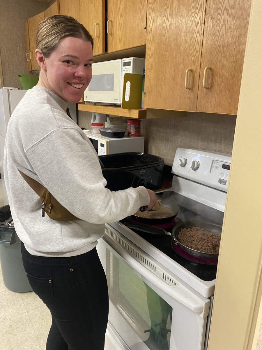 Thank you to our amazing SCC and all the families who came to help serve our students taco in a bag. A special thank you to our lovely Smith family who donated all the ground beef from their family business Smith's Meats.