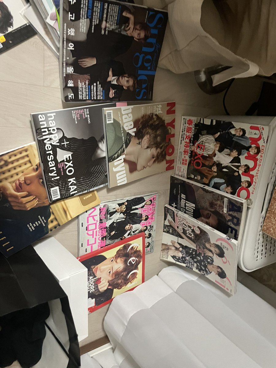 trew9m's tweet photo. 엑소 굿즈 양도합니다 dm 주세요

럽미라잇 변백현 exo 몬스터 포카  앨범 앨포 도경수 수호 찬열 첸 시우민 세훈 카이 xiumin baekhyun suho chanyeol D.O. Chen sehun kai exo sell 엑소 수호 준면 시우민 민석 레이 이씽 백현 첸 종대 찬열 디오 경수 세훈 카이 종인 포카 엑소더스 https://t.co/JIeNqy1Eer