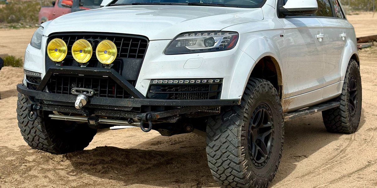 Front end friday's with @q7overlander unique offroad rig!

☝ Click Link In Bio To Learn More ☝

#STOPPINGTHEWORLD #R1concepts 
#audi #q7 #euro #europerformance #offroad #4x4 #nittotire #trailgrappler