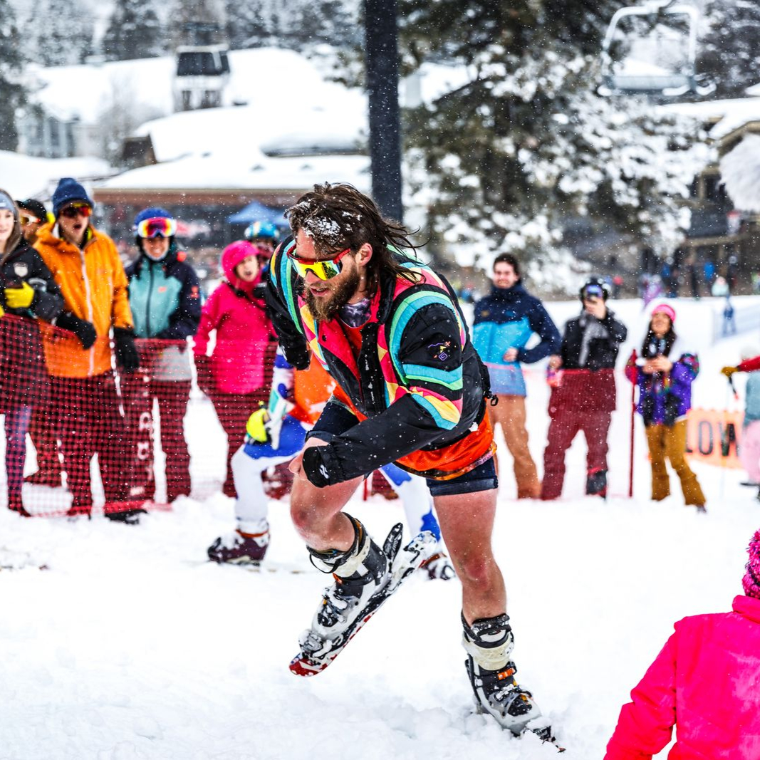 GetElivated's tweet photo. Got your snowblades ready? Saucer? Don't forget the spatula! Of course you're going to The Annual Pain McShlonkey Classic! We'll have Quickshots at the event and the IV IGLOO will be open from 10-7 at its normal location💧❄️
📷: https://t.co/MC1uLler9w https://t.co/KWGbUeuW6A