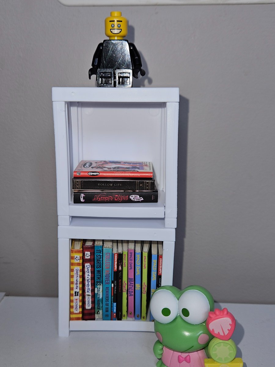 Any other book lovers obsessed with the Mini Brands tiny books?