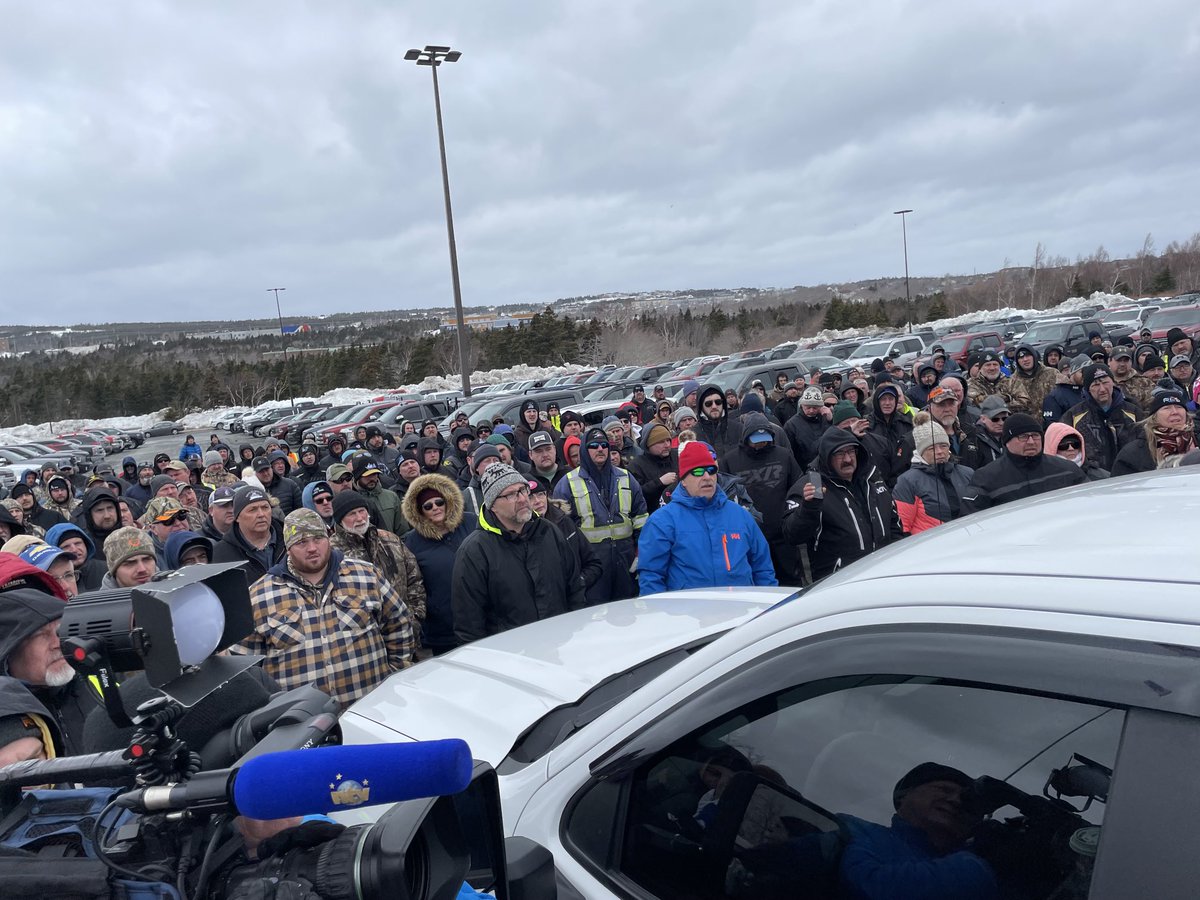 Telyjoeyg's tweet photo. BREAKING NEWS: fish harvesters reached a “good deal” according to John Efford - above ⁦@StJohnsTelegram⁩ ⁦@SaltWireNews⁩ https://t.co/KzV91zfP3K