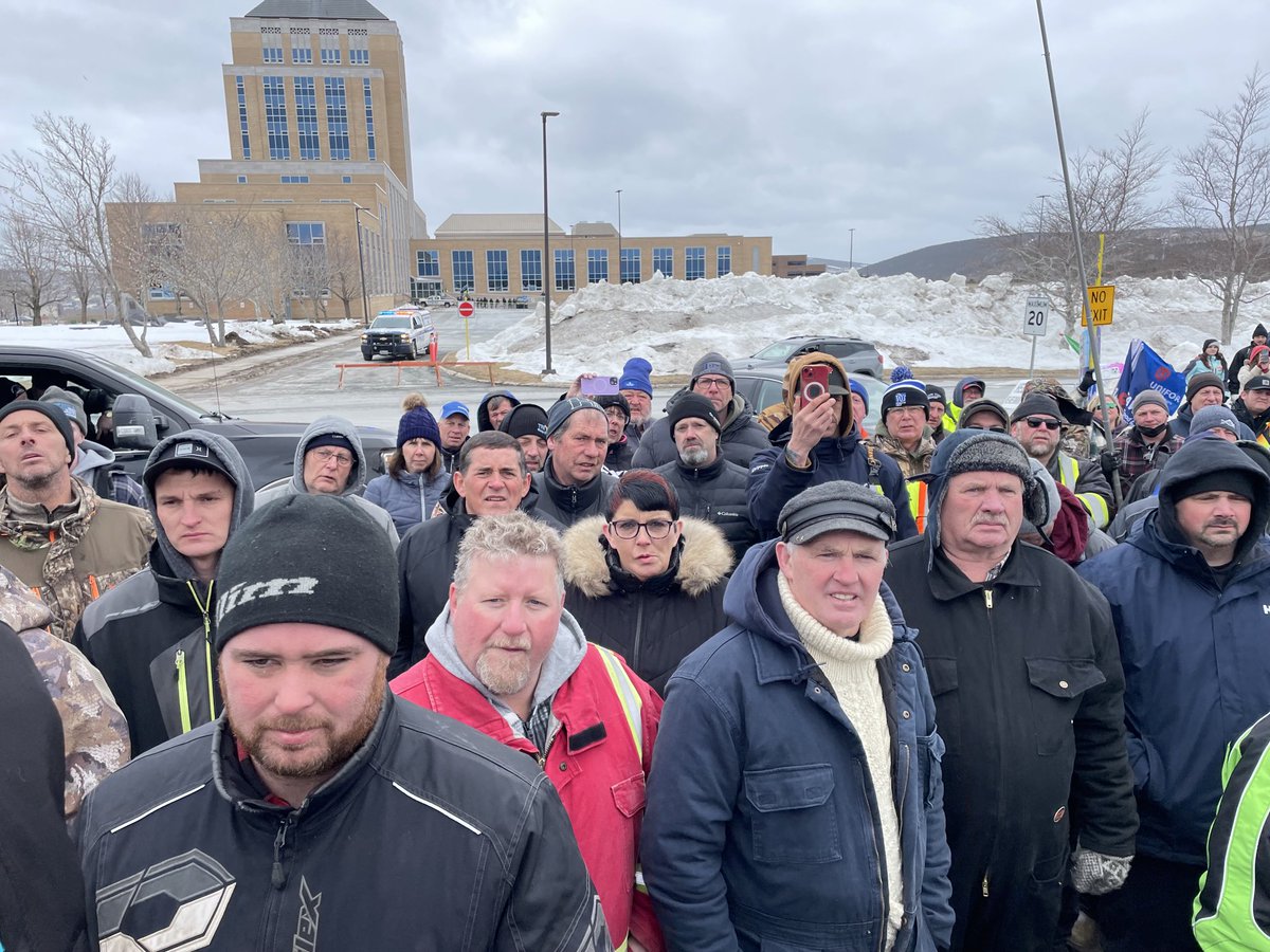 Telyjoeyg's tweet photo. BREAKING NEWS: fish harvesters reached a “good deal” according to John Efford - above ⁦@StJohnsTelegram⁩ ⁦@SaltWireNews⁩ https://t.co/KzV91zfP3K