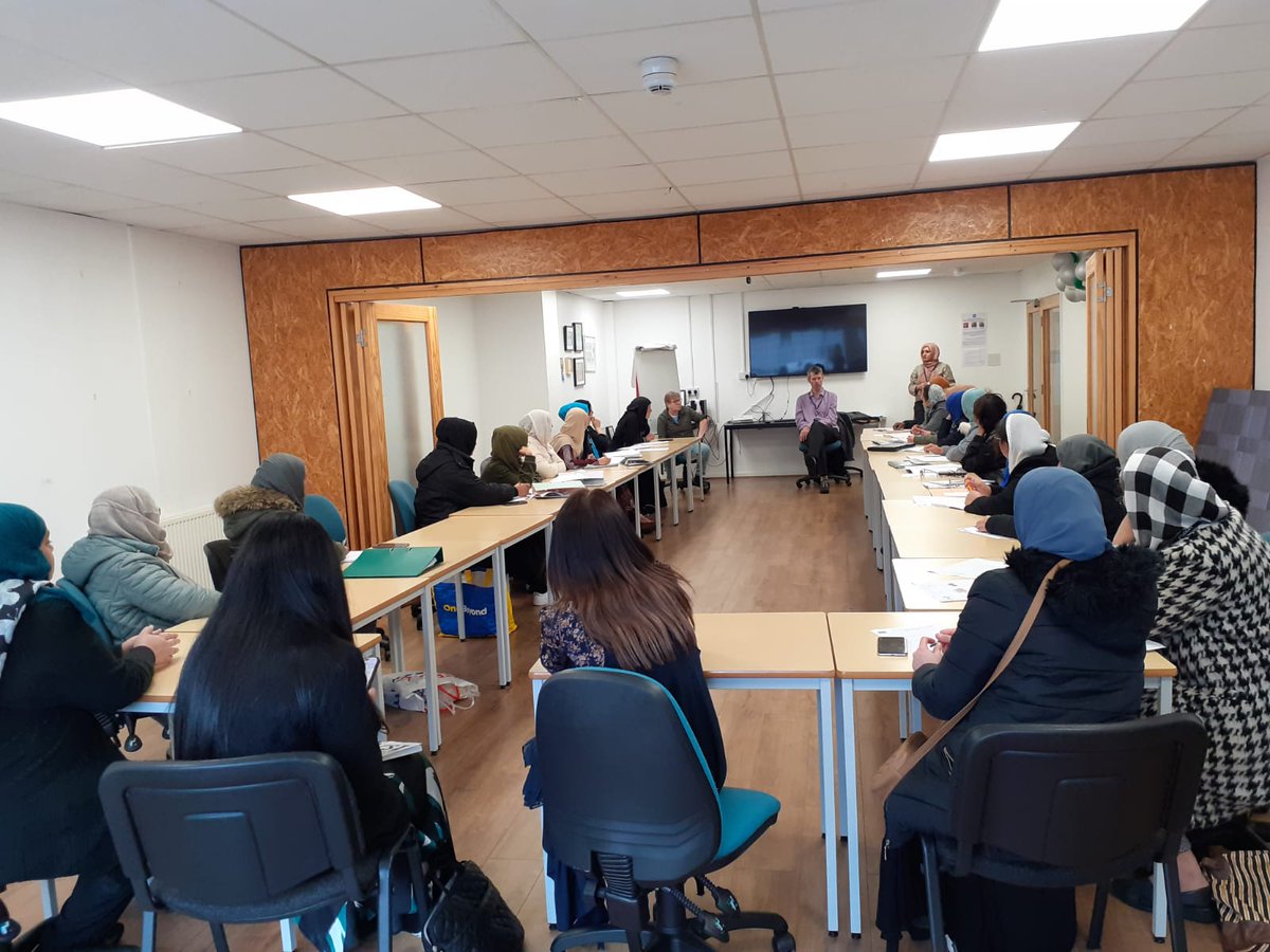 Last of the HOT happenings for this week!! Excellent session with Duncan Thorpe- Ed Welfare Team Manager (Adult & Ch. Services). HOT ESOL learners harnessing key educational messages of importance of regular school attendance for children, strengthening home/school partnership.