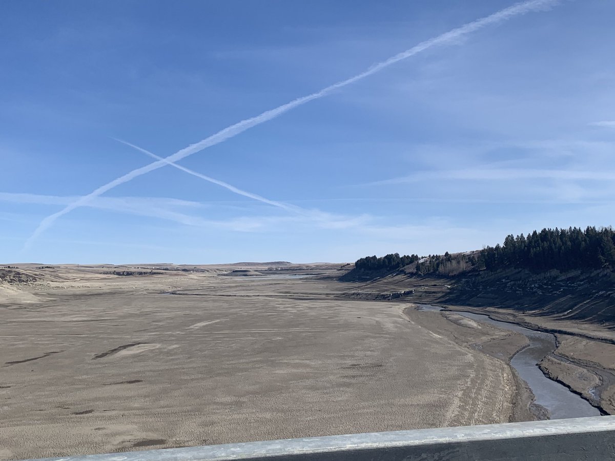 jvipondmd's tweet photo. On #worldwaterday, I want to thank the @ABWilderness for their adventure last week to the Oldman Dam, to discuss what failure looks like. Sometimes engineering can’t save us. We need nature. 
Don’t clearcut the headwaters. 
Don’t dam our rivers.
1/2 https://t.co/Ejd7vsVFmR
