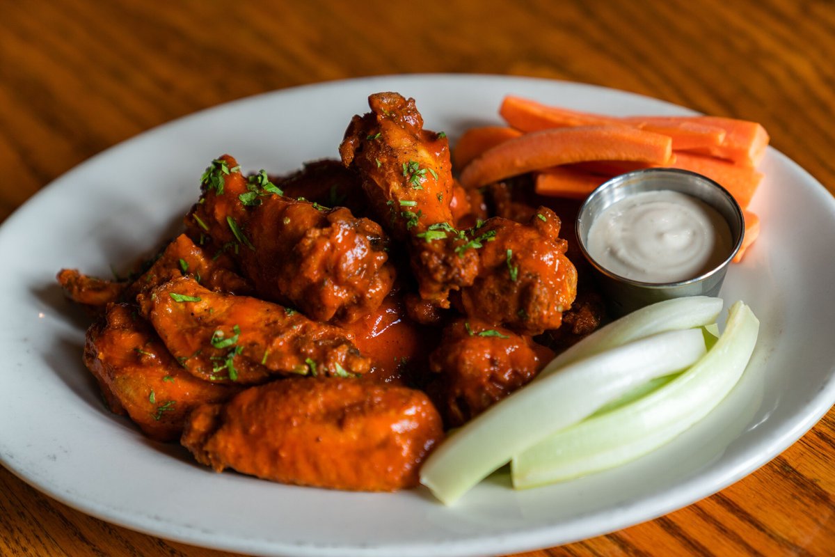 SaluggisPizza's tweet photo. Heat Alert: We can be mild and we can be spicy. https://t.co/f3uqssa3CR