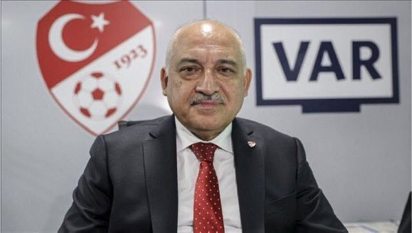 sarilaciapp's tweet photo. Tek bir oyuncumuza ceza verilirse kulübümüz konuyu FIFA’ya taşıyacak.

Bilindiği üzere FIFA ve FIFPRO Trabzon’da yaşanan olaylardan ötürü kınama yazısı yayınlamıştı.

FIFA, TFF’nin lisansını askıya alabilir.

#SabrımızıSınamaTFF https://t.co/1ovfv8LI6E
