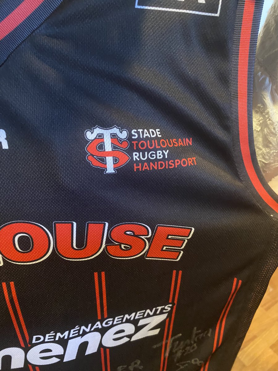 AVECSanté Nouvelle-Aquitaine (@avecsantena) on Twitter photo Très fiers de notre #équipe Néo-Aquitaine qui a remporté le tournoi #Handirugby des rencontres nationales et remporte un maillot dédicacé par l’ensemble de l’équipe <a href="/StadeToulousain/">Stade Toulousain</a> Très fiers de notre #équipe Néo-Aquitaine qui a remporté le tournoi #Handirugby des rencontres nationales et remporte un maillot dédicacé par l’ensemble de l’équipe <a href="/StadeToulousain/">Stade Toulousain</a>