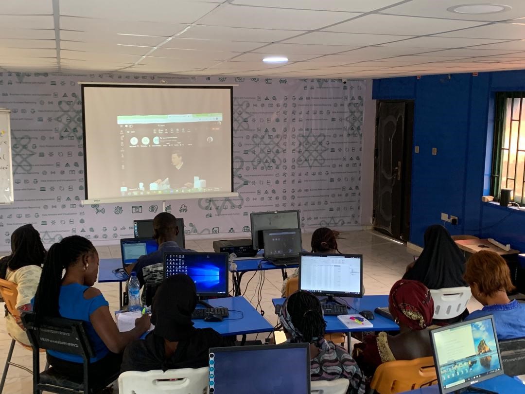 dsn_ai_network's tweet photo. Check out the nationwide gathering of our community members at the @dsn_ai_network - @nvidia Watch Party held yesterday.

We proudly recognize @AiPlus_FUTA  as the best hosting center, boasting an impressive attendance of over 70 participants at the watch party.