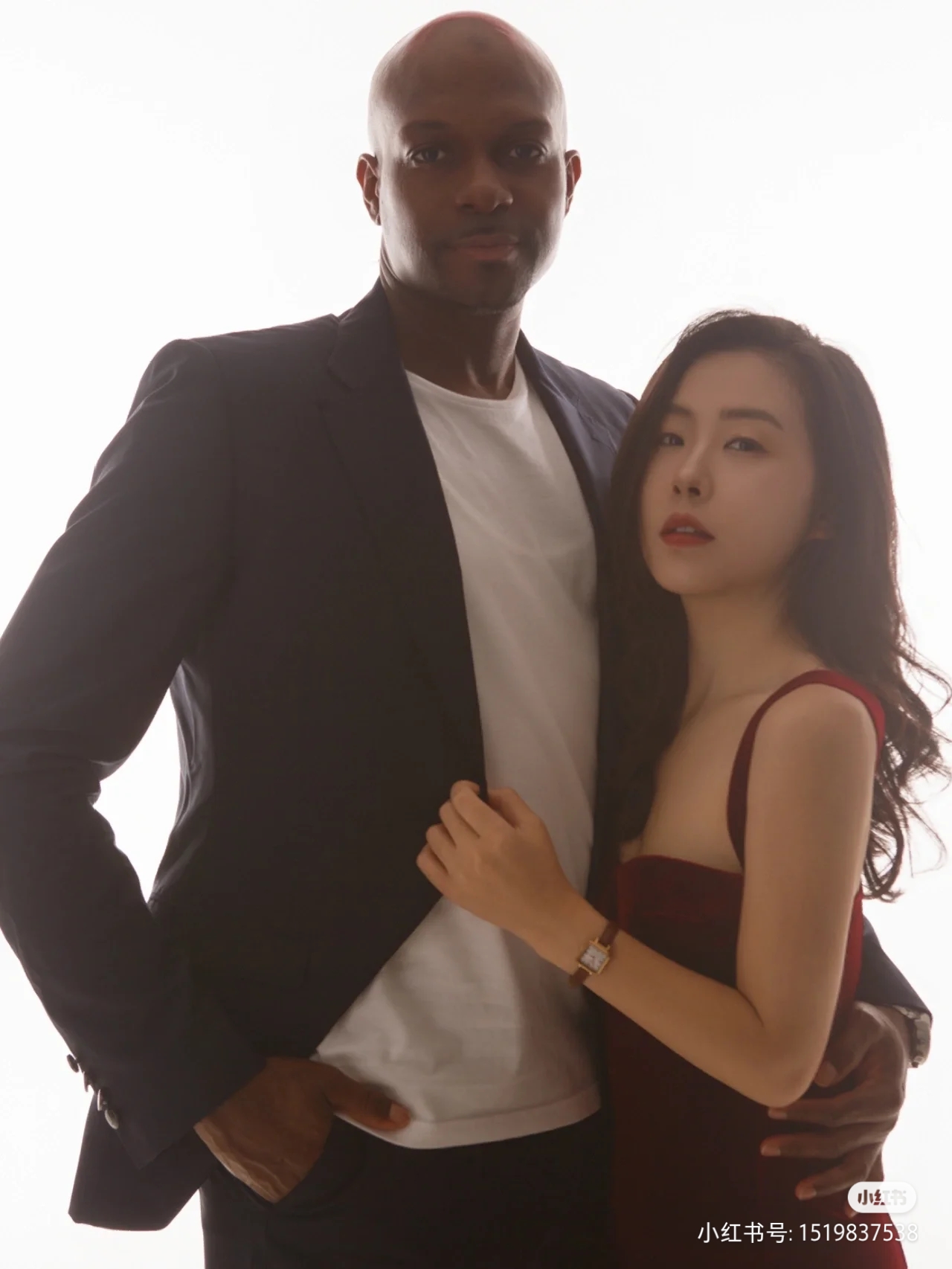 国女媚黑档案on X: 黑爹使她自信t.cooNenYQGQan  X