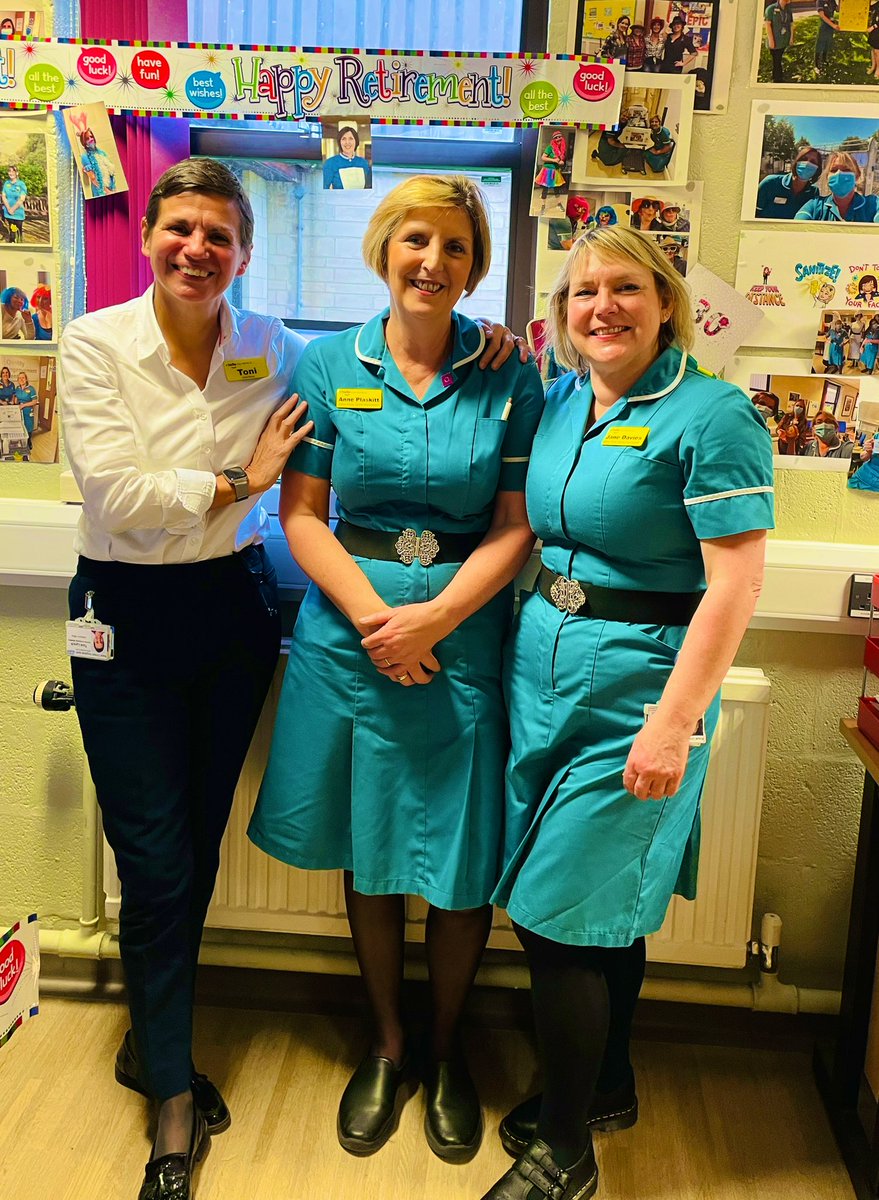 Antonialynch's tweet photo. We took a moment @RUHBath to celebrate the wonderful @AnneP247 who will return to us in 2 weeks to continue her brilliant work. Anne is a fabulous nurse, colleague, friend &amp; we are so lucky to have her 👏👏👏 https://t.co/gAWRuPIUnH