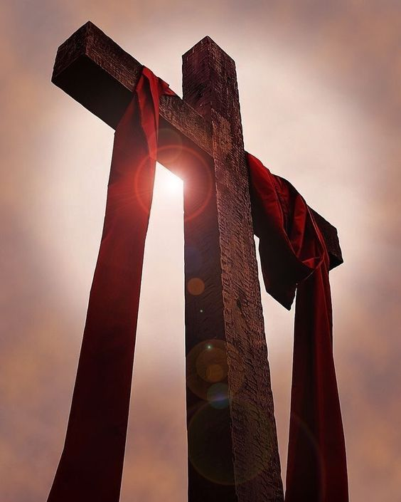Que nuestras acciones reflejen el amor, la compasión y la solidaridad, y que en cada paso que damos hacia adelante encontremos la paz y la serenidad que anhelamos en nuestros corazones. Que esta Semana Santa nos recuerde la importancia de la fe. #SemanaSanta2024