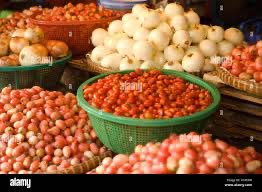 ፊሽካ ነፊዎች እርማችሁን አውጡ። 

ኢትዮዽያ በጀግናና ቆራጥ ልጆቿ በሁሉም ነገር ተውባለች። 
ሽንኩርት 45 ብቻ፥ ቲማቲም 12 ብር። 
#AmazingEthiopia