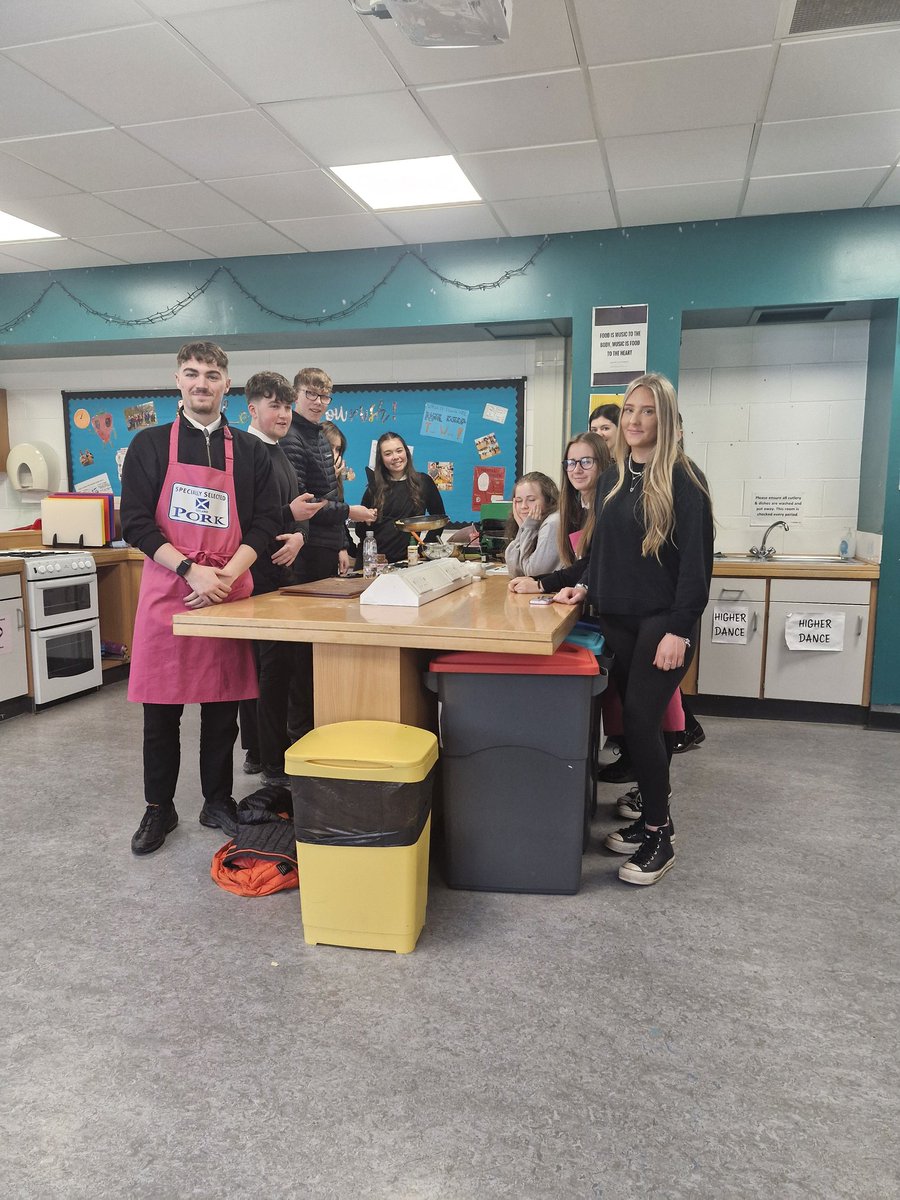 Celebrating the end of the Health Sector course with some pancake making 🥞🍴