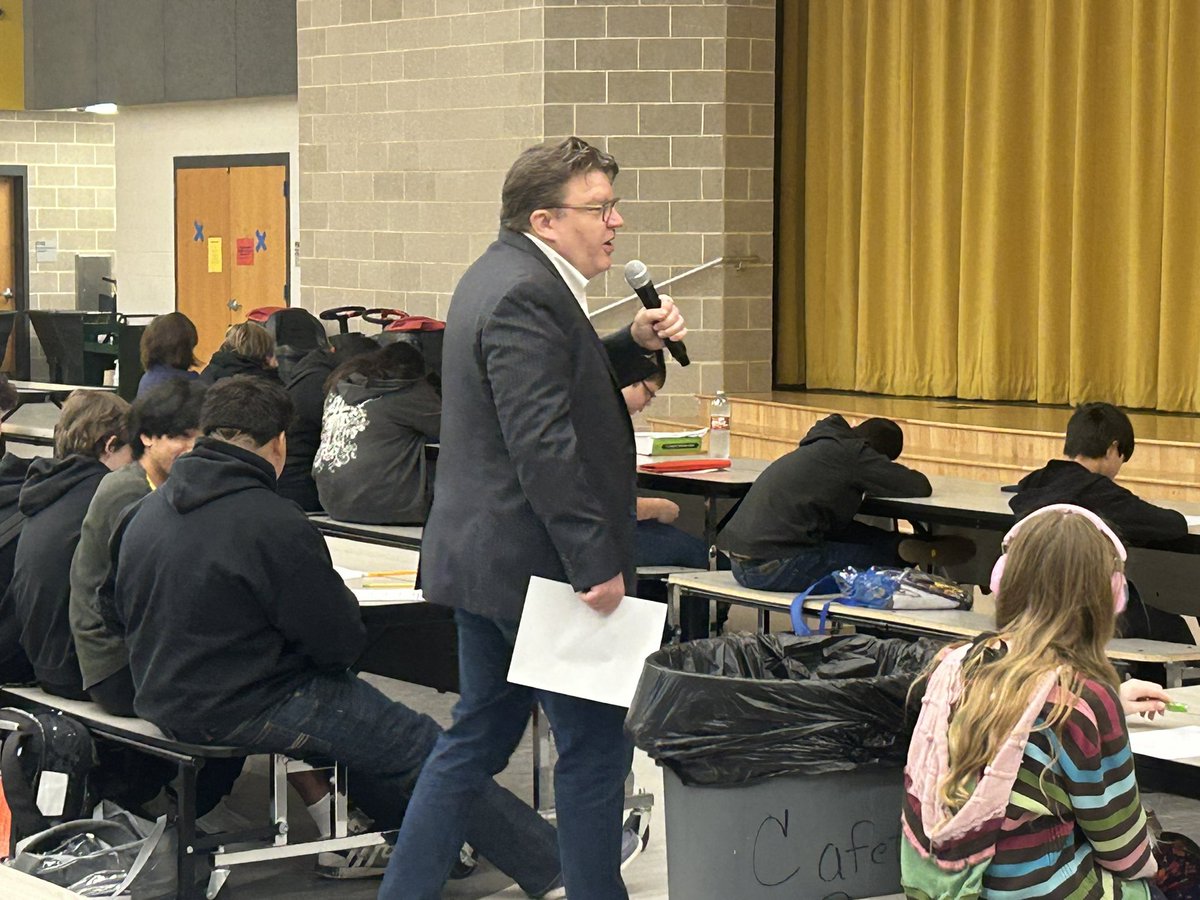 Seguin High School Alumni Class of 92 grad Michael Falkenberg addressing 8th graders about how the legal system works. <a href="/iMrTillman/">Shaylor S. Tillman</a> #buildingexcellence #ajbistheplacetobe  <a href="/AJBriesemeister/">AJBriesemeisterToros</a>