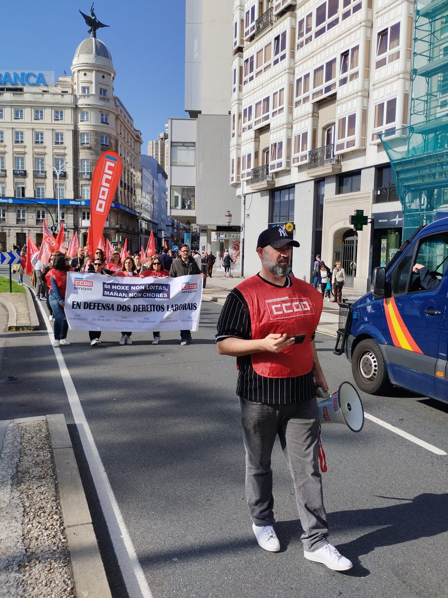 Ivan_CordeiroFN's tweet photo. Manifestación #DXCStrike #DXCHuelga en A Coruña. ¡La plantilla de @DXCTechnology salió por las calles de A Coruña a manifestarse por la recuperación del poder adquisitivo perdido!
@c_center_ccoo @CCOOenDXC @serviciosccoo @ServizosCCOO @ChemaMartinez63 https://t.co/ZkGAVBC6jk