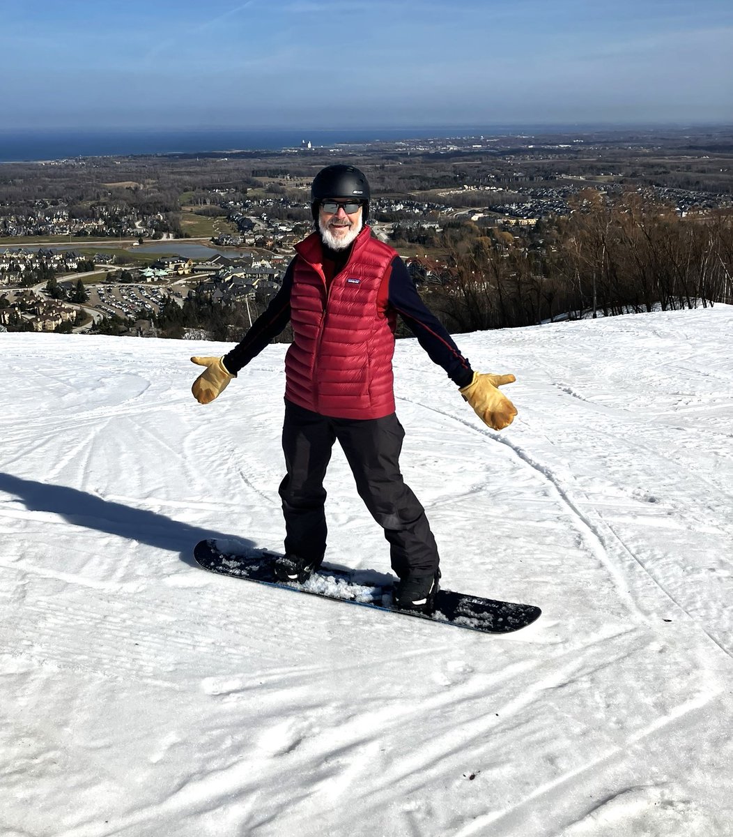 What an exhilarating few days at @BlueMtnResort in Ontario! This month, our #SoldierOn members soaked up the snowy thrills with 4 days of alpine skiing and snowboarding. Members received excellent guidance and coaching from ski instructors and then had the chance to practice