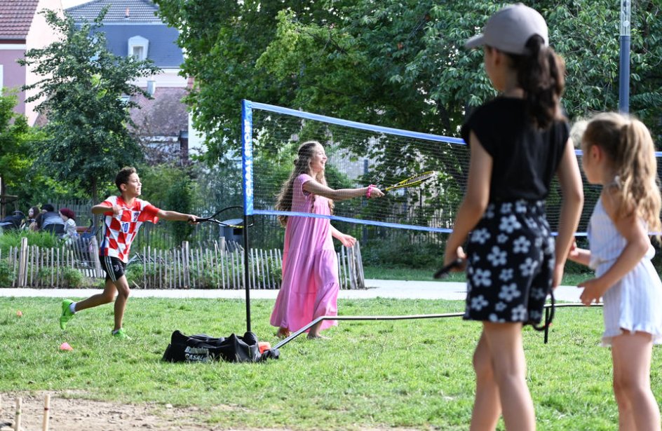 ☀️ « Sportez-vous bien ! » propose des séances d’activités physiques, sportives et gratuites pour tous ! Basket, échecs, badminton, marche nordique… et bien d’autres encore 🏃‍♀️🏃
📢 Rendez-vous demain, de 10h à 16h - Place de la Concorde ✨

➡️ mulhouse.fr/wp-content/upl…