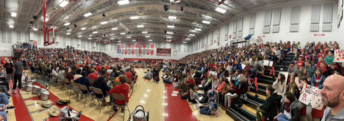 scsathletics1's tweet photo. Well that was awesome! The entire district in the gym for a pep rally and the K-8 students lining the road as the team left. Lot of Whippet Pride today!@OHSAASports @shswhippets1 @shelbywhippets https://t.co/x0D0x3oyVR