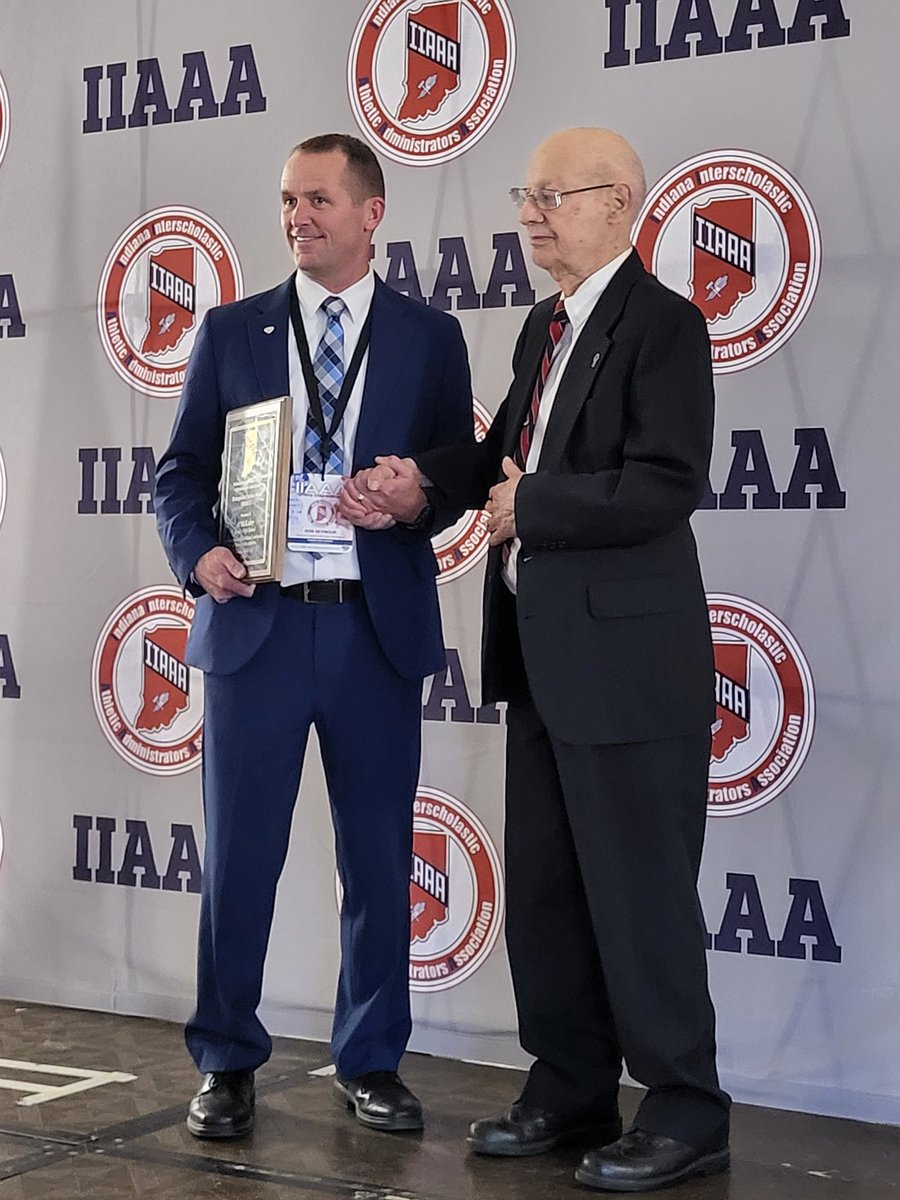 bordenathletics's tweet photo. Congratulations to Mr. AJ McKinley for being honored at the 2024 Athletic Directors Conference in Indy Sunday.  
Mr McKinley received the Distinguished Service Award.   
Please tune in to Channel 11 News today, March 22, at 4 PM and 5 PM to see his story.  
@IHSAA1 
@joshcookNT https://t.co/KBD6PiGI1x