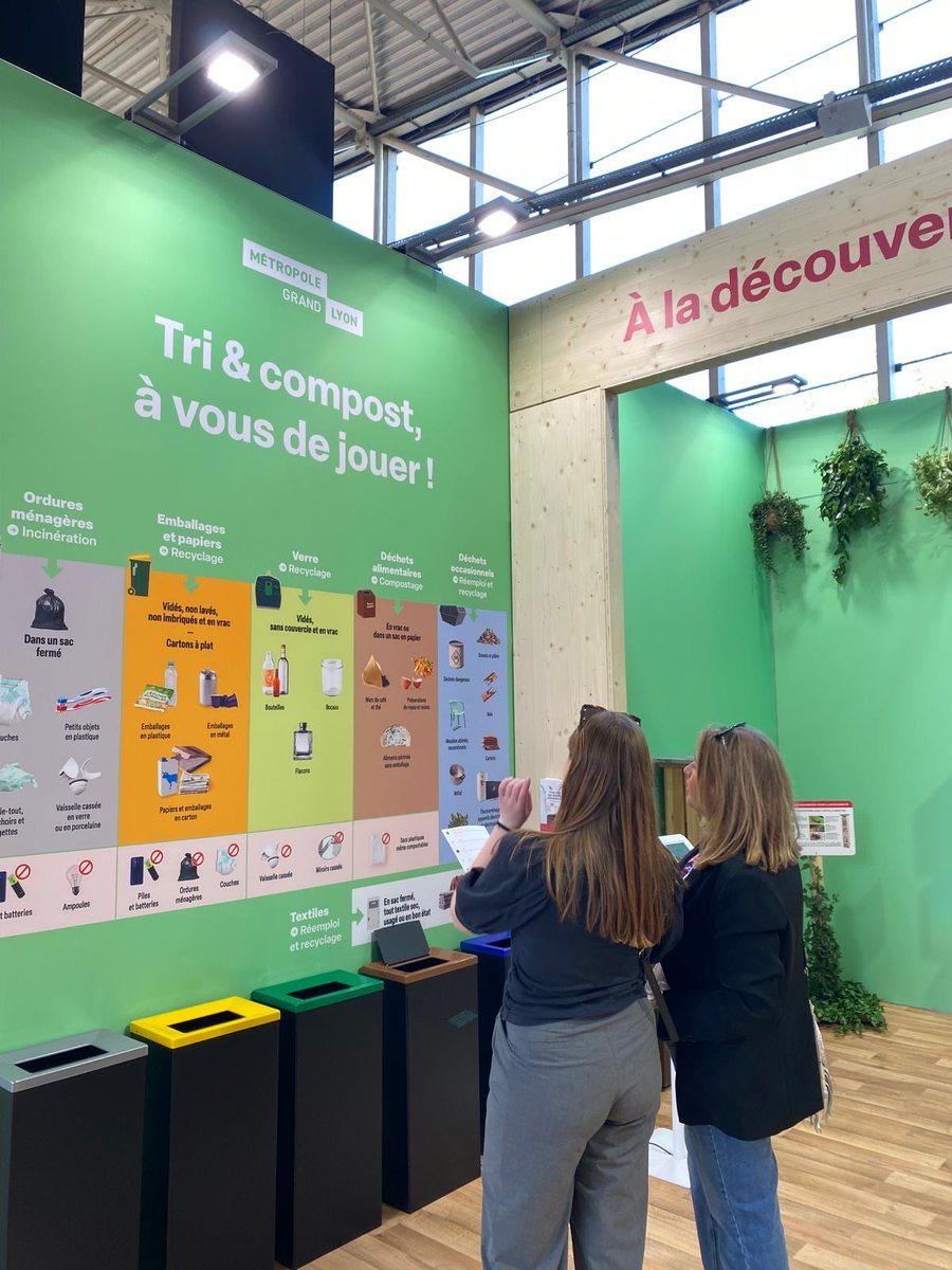 Métropole de Lyon (@grandlyon) on Twitter photo ☀️ Un week-end à votre rencontre !
Au Salon du Randonneur comme à la <a href="/foiredelyon/">Foire de Lyon</a> , les agents de la Métropole vous accueillent sur leurs stands pour parler balades, nature, préservation de l'eau et missions de la collectivité au quotidien 🙌 ☀️ Un week-end à votre rencontre !
Au Salon du Randonneur comme à la <a href="/foiredelyon/">Foire de Lyon</a> , les agents de la Métropole vous accueillent sur leurs stands pour parler balades, nature, préservation de l'eau et missions de la collectivité au quotidien 🙌