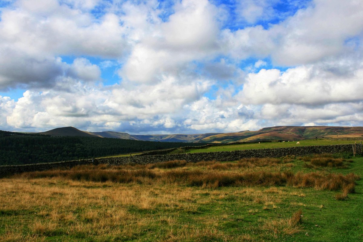 It's not just about the view....its about the work getting there.

Like and follow for more landscape and hiking ideas 

#hiking #hukingadventures #highpeak #Edale #mamtor #kinderscout #ukadventures #uktravelblogger #landscape #landscapephotography #peakdistrict #derbyshire