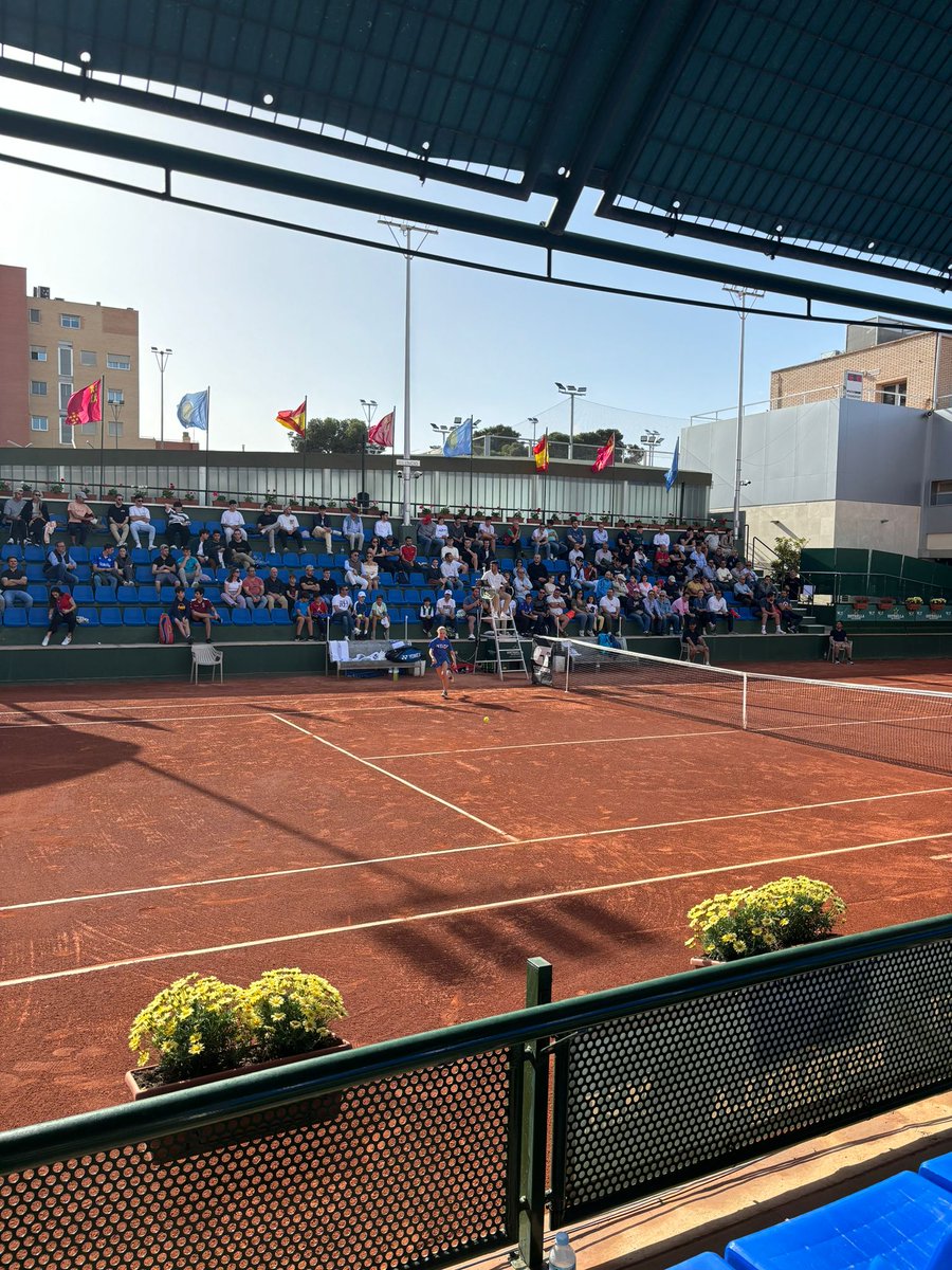 MultiTips3_'s tweet image. A pie de pista en el CHALLENGER DE MURCIA 🥎
ENLACE EN EL PERFIL📥🔞
