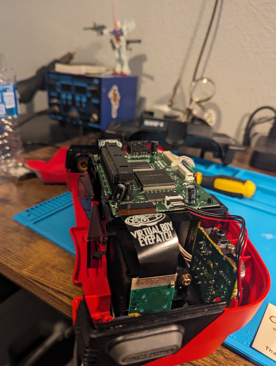 JoshuaAbuzaid's tweet photo. Virtual Boy with the eye patch kit and the icing on the cake is the power solution from Greg @collingall 

Fits perfectly, looks awesome and you have no need for batteries anymore. Thanks for making another superb product https://t.co/f3LaIpIOuM