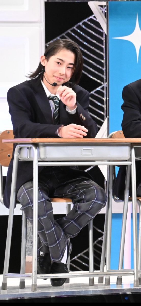 39ken_shin's tweet photo. えーーーいけめん🥲
ネクタイがまだゆるゆるじゃない👔💞
片手でネクタイ緩めるなんてどこで覚えてきたんだよー🤬 https://t.co/9G5FMp3Mvu