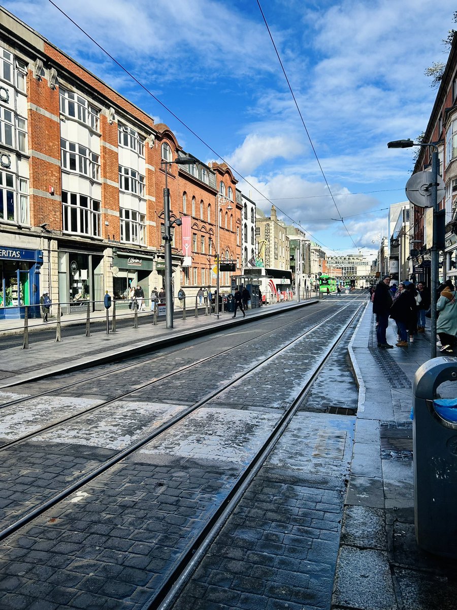 Nega_Maiz's tweet image. Estamos en Dublín, mamá. 

#EuroTour24 
#LCDM 
🇮🇪 🇮🇪 ☘️