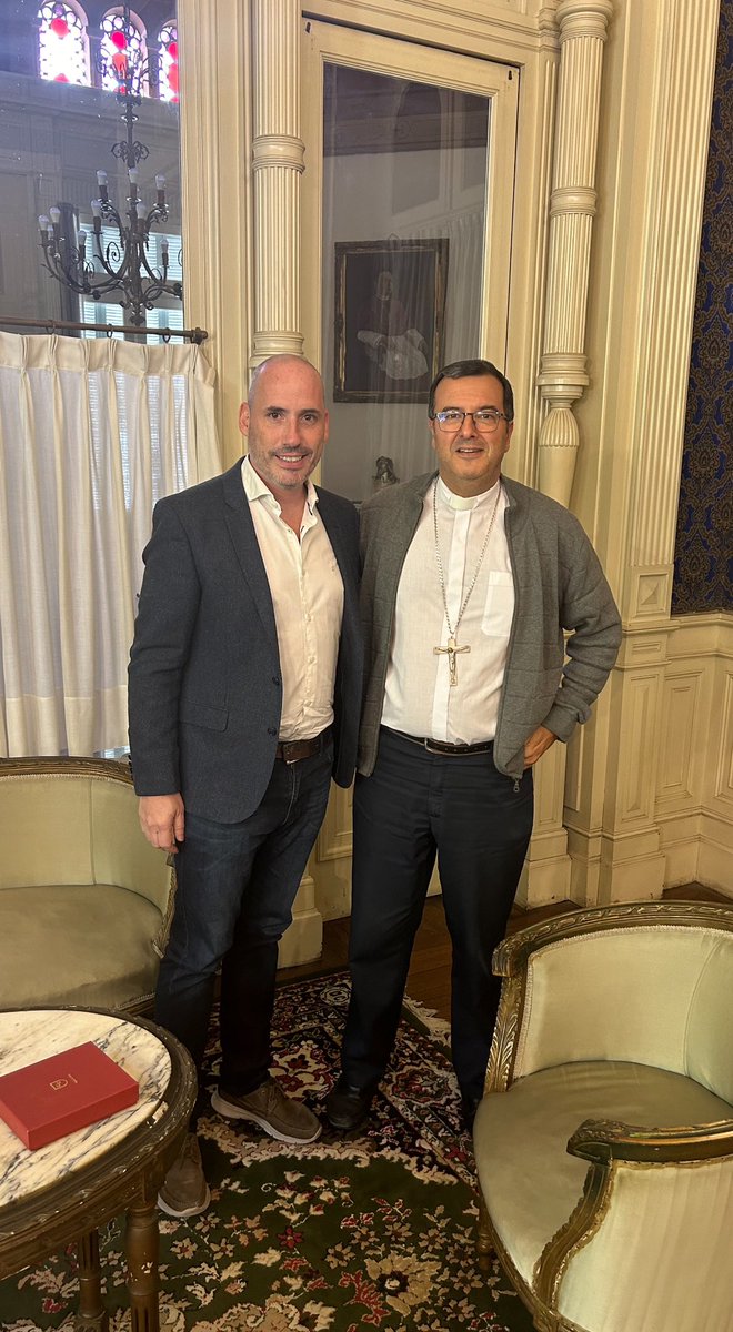 chubyleguizamon's tweet photo. Visite a Monseñor Gabriel Mestre en el @arzobispadodelaplata 

Hablamos mucho de la Ciudad, la región , el papel fundamental que cumple la Iglesia Católica en La Plata.

Que Dios nuestro señor lo proteja y lo guíe  en su misión de conducir este rebaño. https://t.co/PFdfoYSIY4