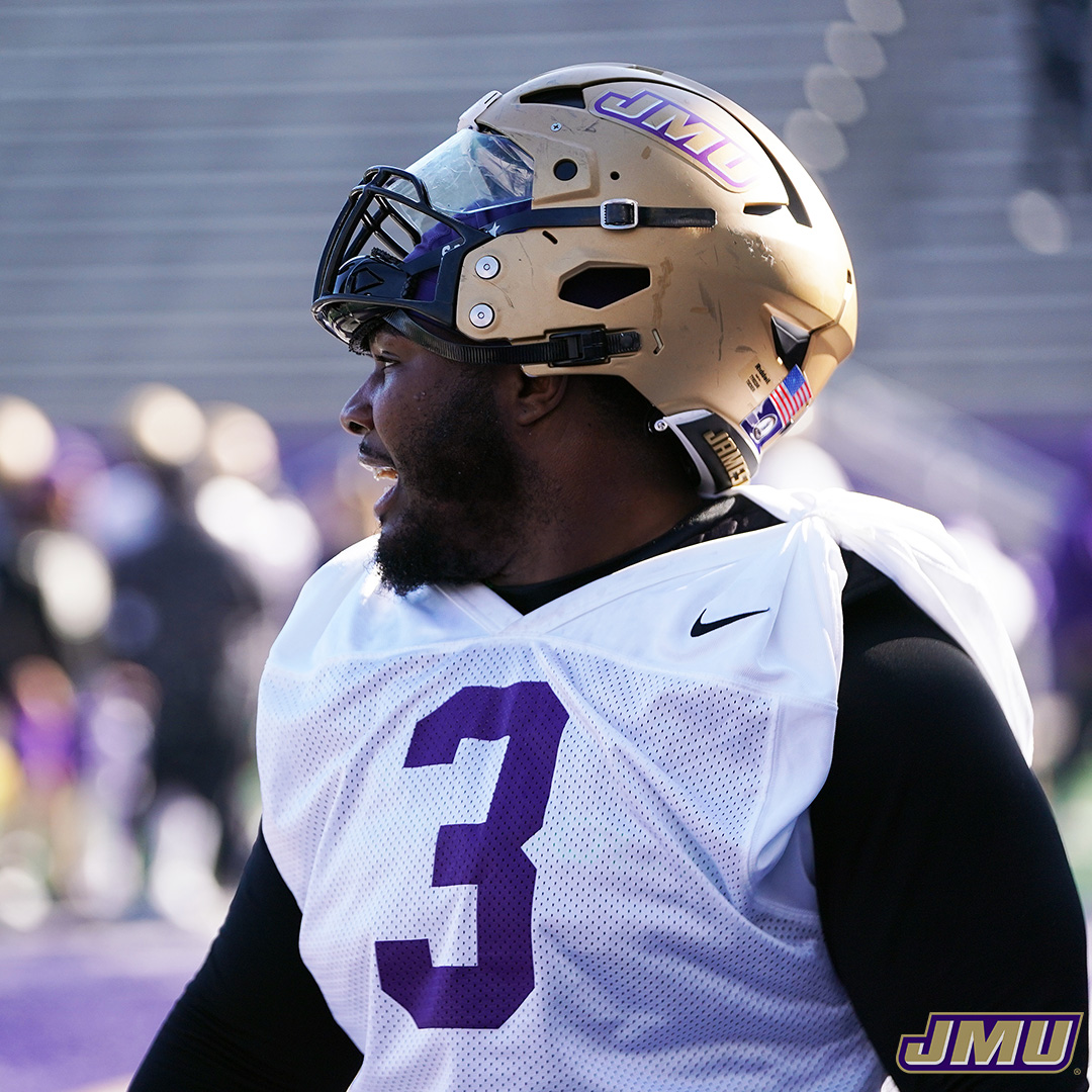 JMUFootball's tweet photo. The boys are back.

#GoDukes https://t.co/G6xy0bCuyK