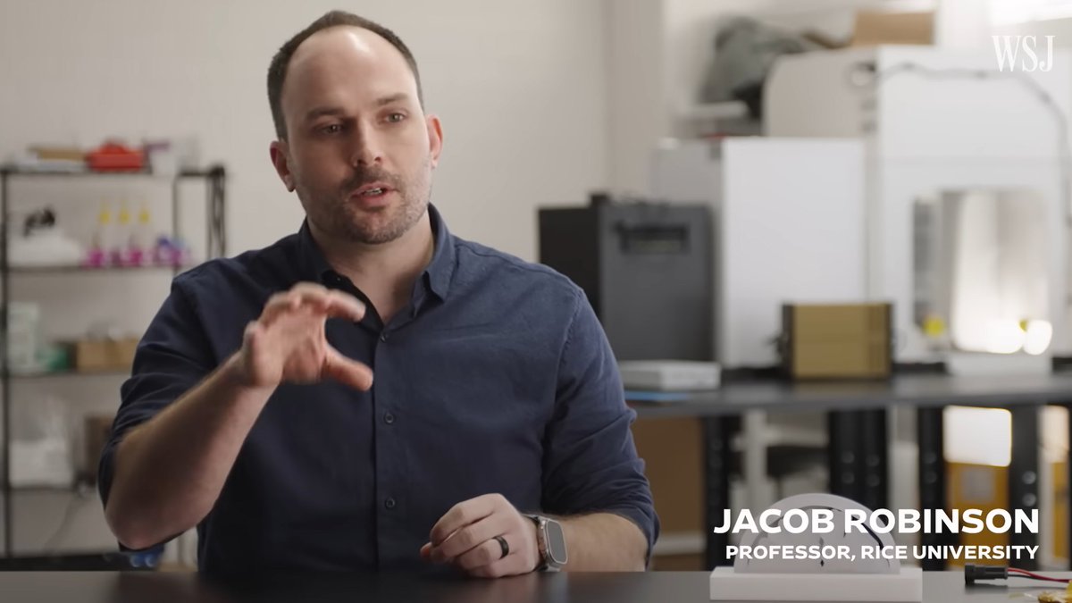 Jacob speaks with @WSJ about the landscape of BCI Industry and how we all have our individual lanes to find success and make a huge impact on human health. youtu.be/3jwVBroYd3Q?si… @JTRobinsonLab @paradromics @neuralink