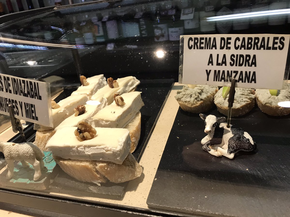 inigoladronm's tweet photo. We ♥️ Gaztandegi! El #bar #Gaztandegi, un espectáculo! Todos los #pintxos de #queso! 🧀😍😋👏🏻
#gazta #queso #bar #bargaztandegi #garciarivero #maestrogarciarivero #indautxu #indauchu #callemaestrogarciarivero #bilbao #bilbo #elbotxo #botxo #botxito #gaztaeguna #diadelqueso https://t.co/FOu1TehM7h