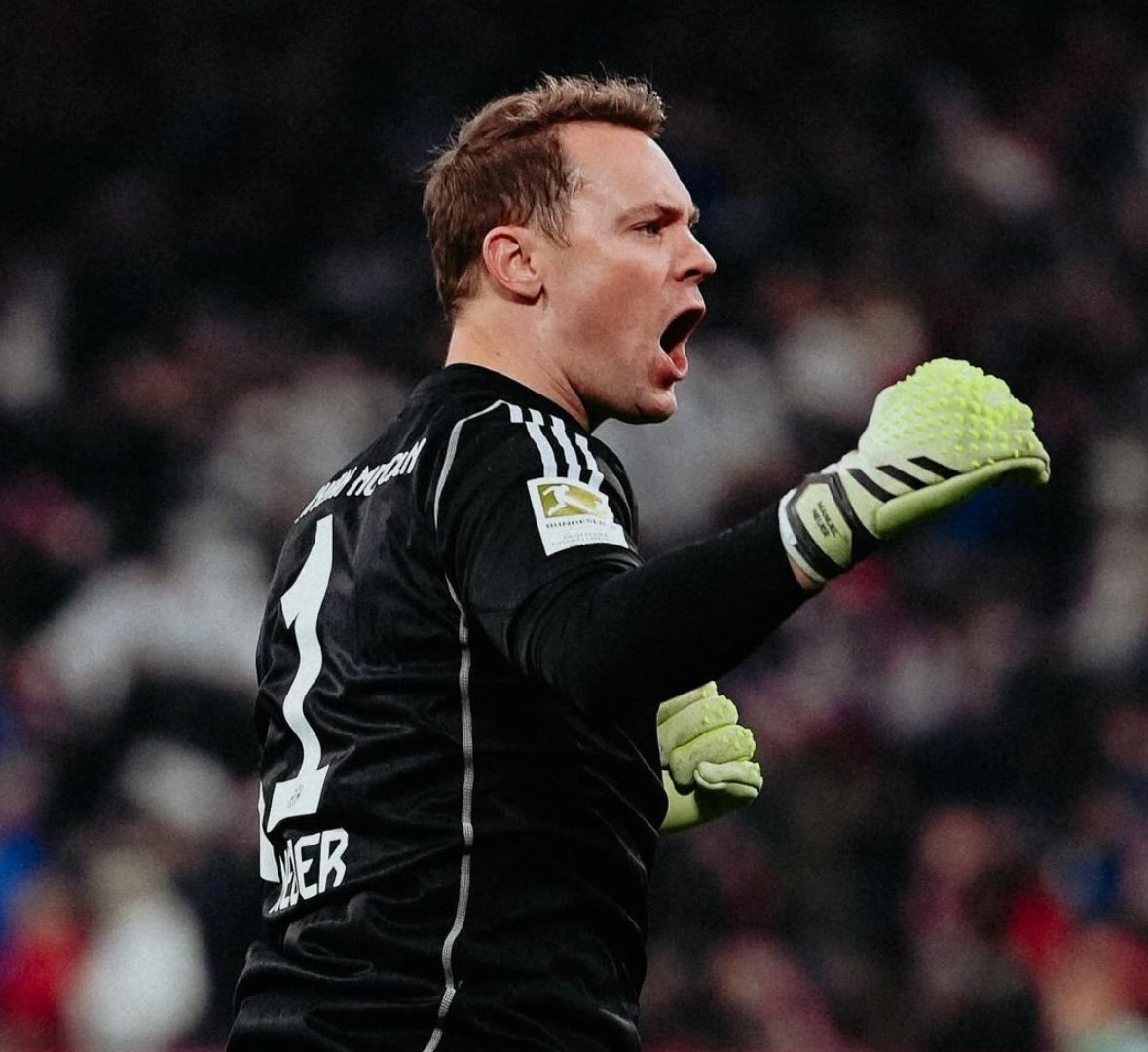 FabrizioRomano's tweet photo. 🚨🇩🇪 Manuel Neuer will be Germany’s starting goalkeeper at the Euros, Nagelsmann: “We have made the decision”.

“Unfortunately Manu got injured but it's just a strain and he will only be out for ten days, so I won't be changing my decision”. https://t.co/ifjvVPM9T1