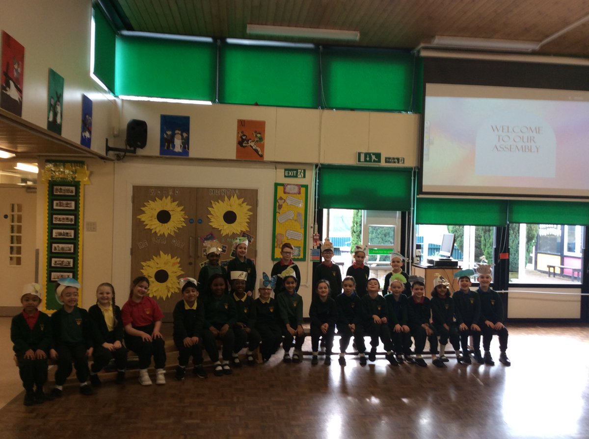 StAlbansRCSch's tweet image. Year 2, had their class assembly this week about Respect and Tolerance. Acting out the very first Bible Story &apos;The Creation&apos;. Such great singing and acting in, Year 2. It was absolutely amazing!! So PROUD of the whole class✨#Respect #ClassAssembly #Confidence #Tolerance