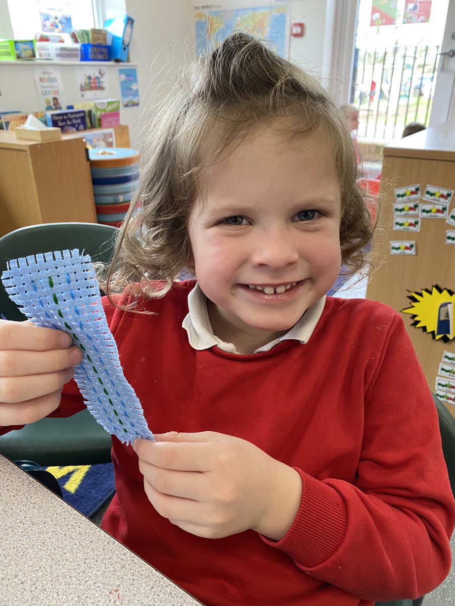 BcaApple's tweet photo. In D&amp;T we have designed made and evaluated bookmarks. We learned so many new skills and showed resilience as we completed our work. 🙌 https://t.co/Uws5W1w8Lv