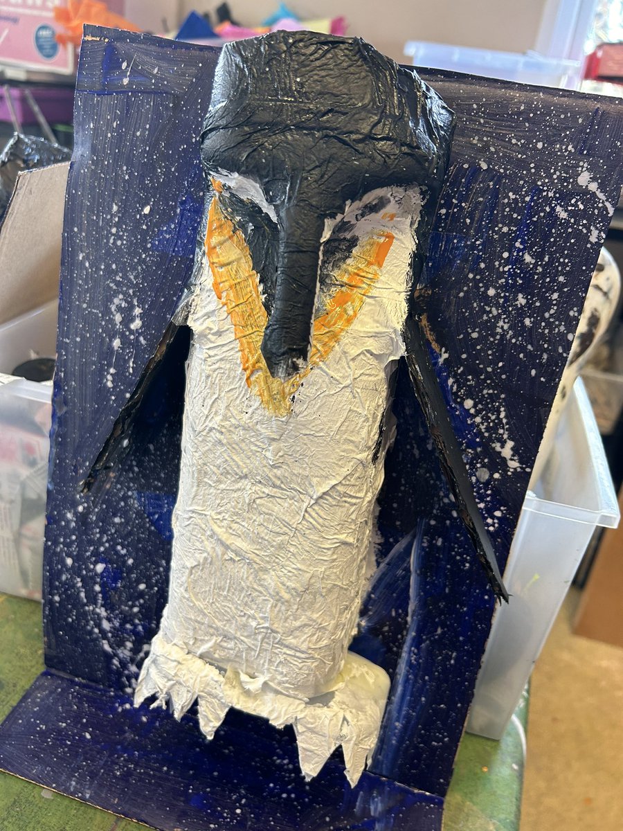 PrepRedhill's tweet image. Y6 finally completed their Emperor Penguins using milk cartons and cardboard. Once again, inspiration came from @DarrellWakelam